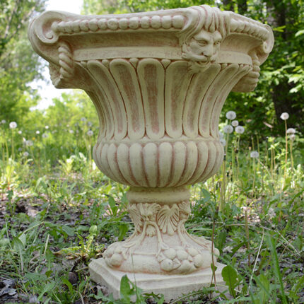Betonvase für den Außenbereich „Byzancia“